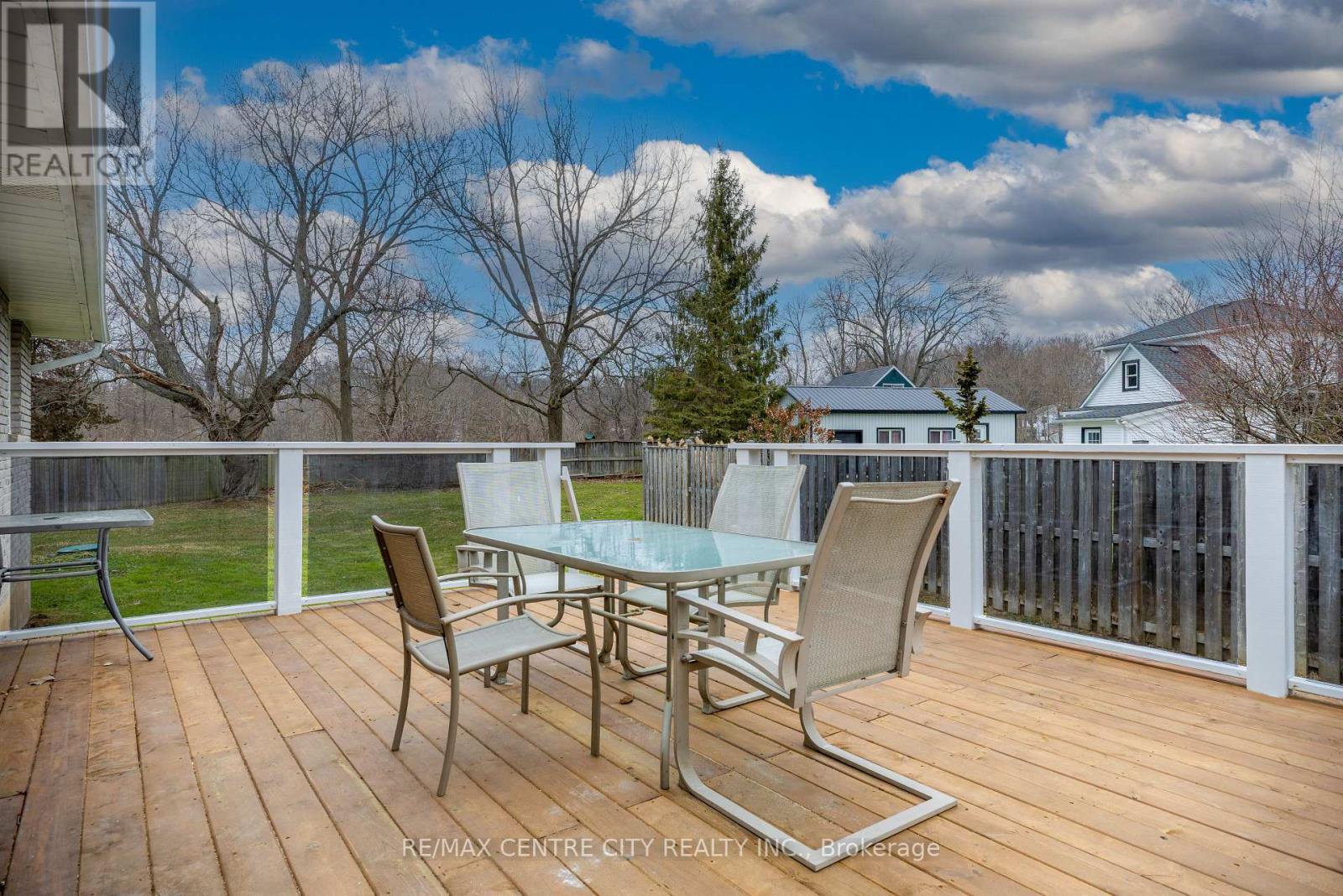 42606 Johnathon Street, Central Elgin (Union), ON - Outdoor With Deck Patio Veranda