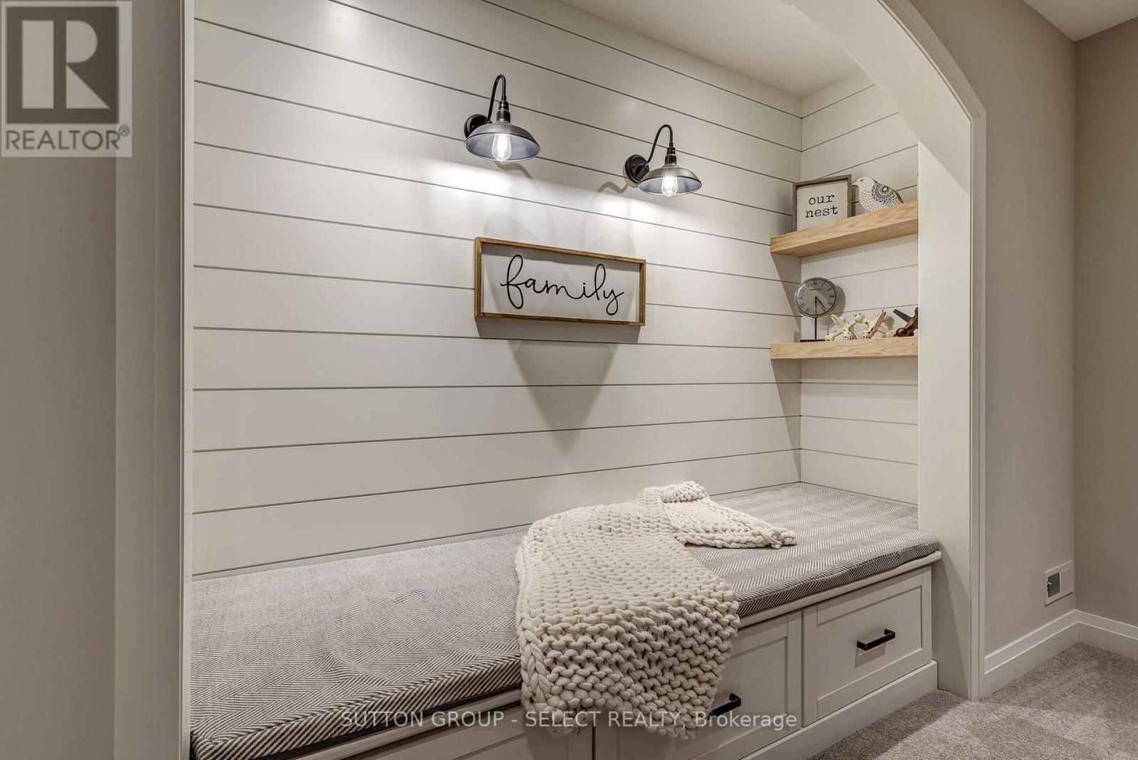 2397 Meadowlands Way, London North (North R), ON - Indoor Photo Showing Other Room