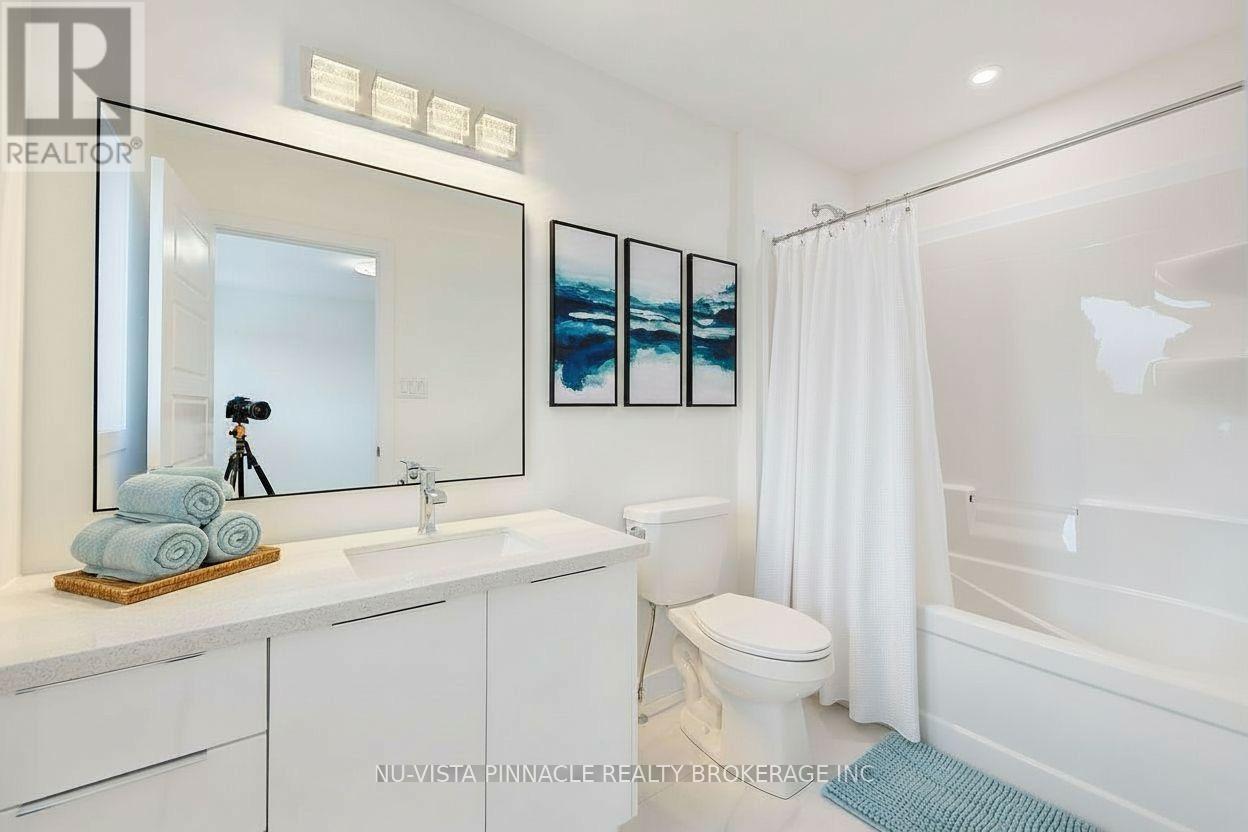 236 Greene Street, South Huron (Exeter), ON - Indoor Photo Showing Bathroom