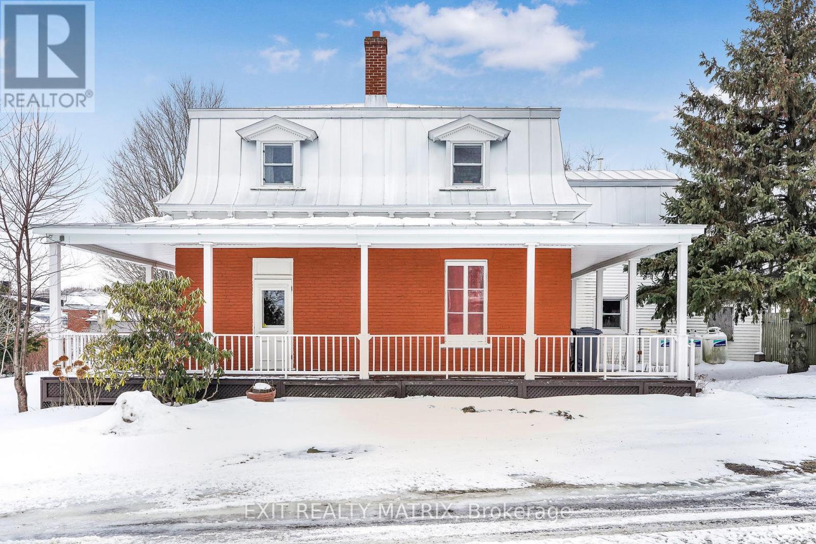 729 County Rd 18 Road, Hawkesbury, ON - Outdoor With Deck Patio Veranda