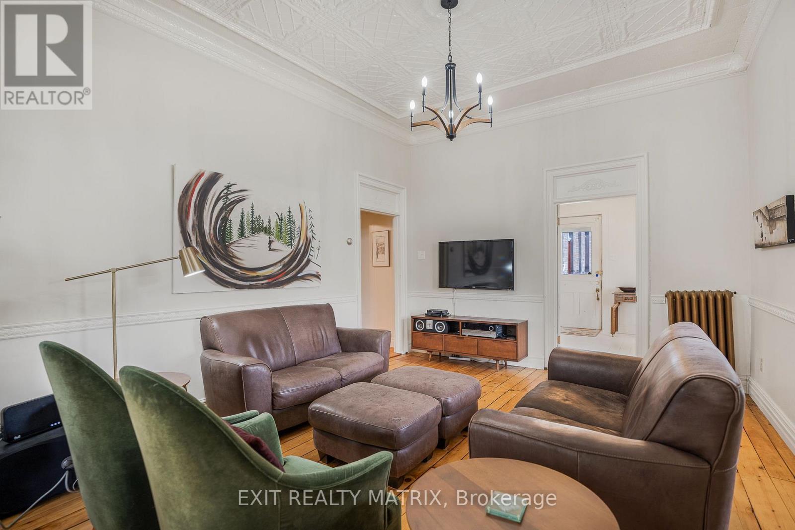729 County Rd 18 Road, Hawkesbury, ON - Indoor Photo Showing Living Room