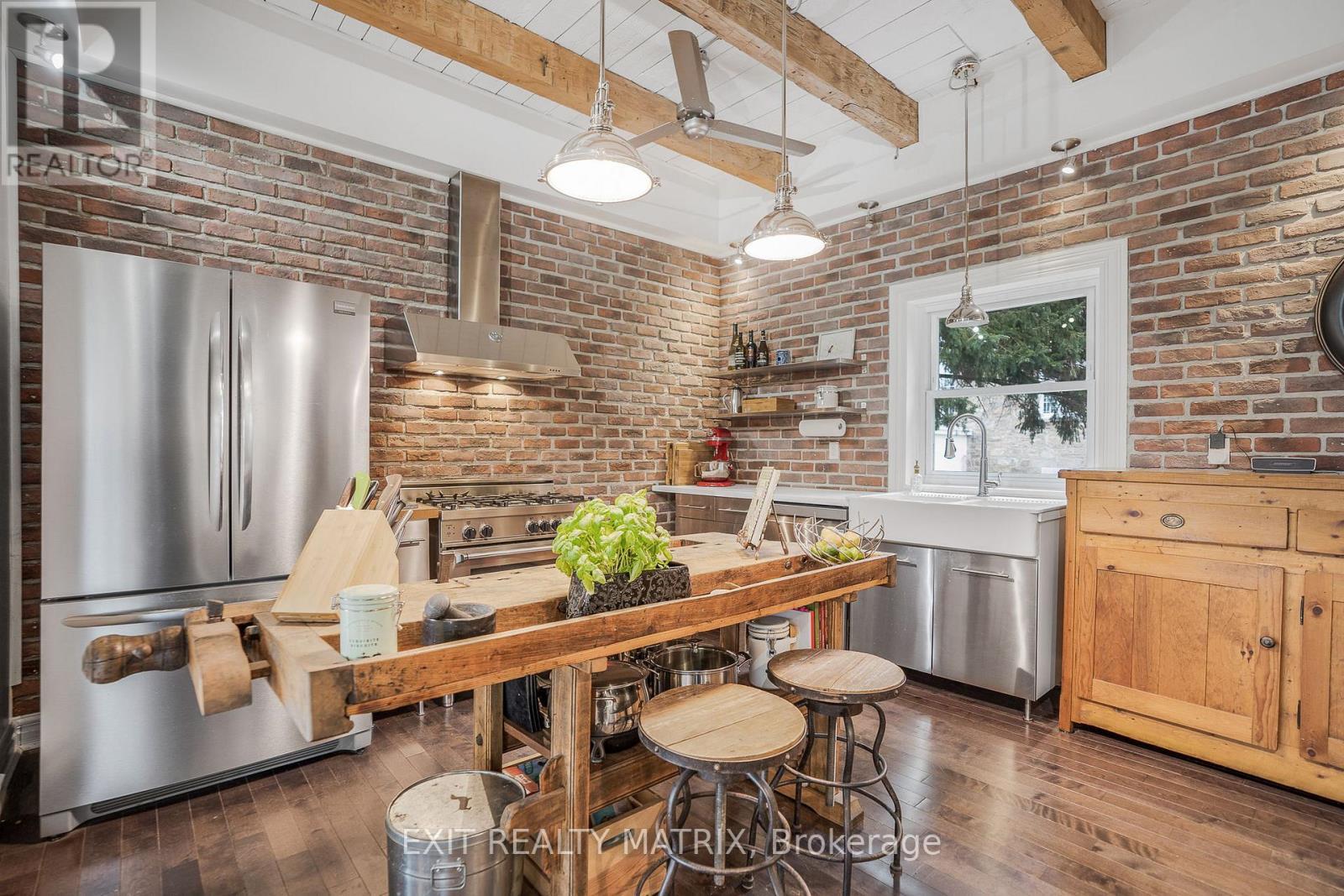 729 County Rd 18 Road, Hawkesbury, ON - Indoor