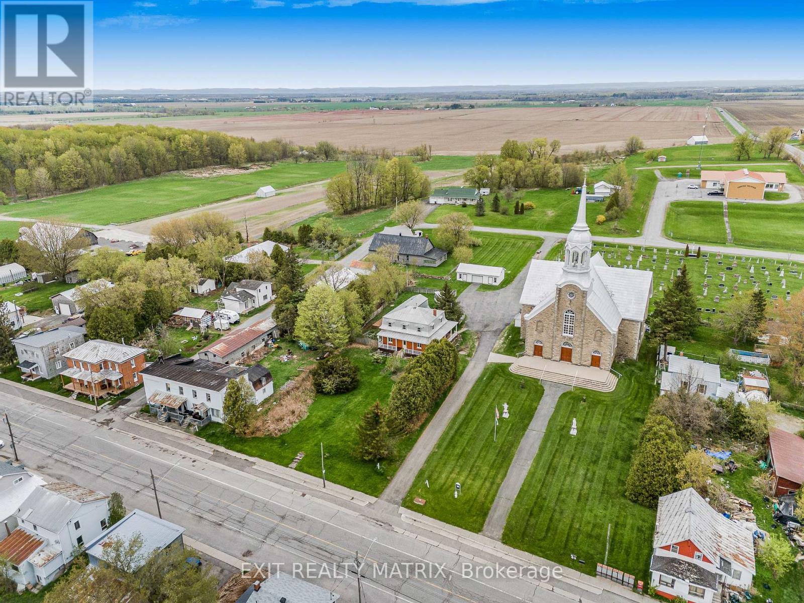 729 County Rd 18 Road, Hawkesbury, ON - Outdoor With View