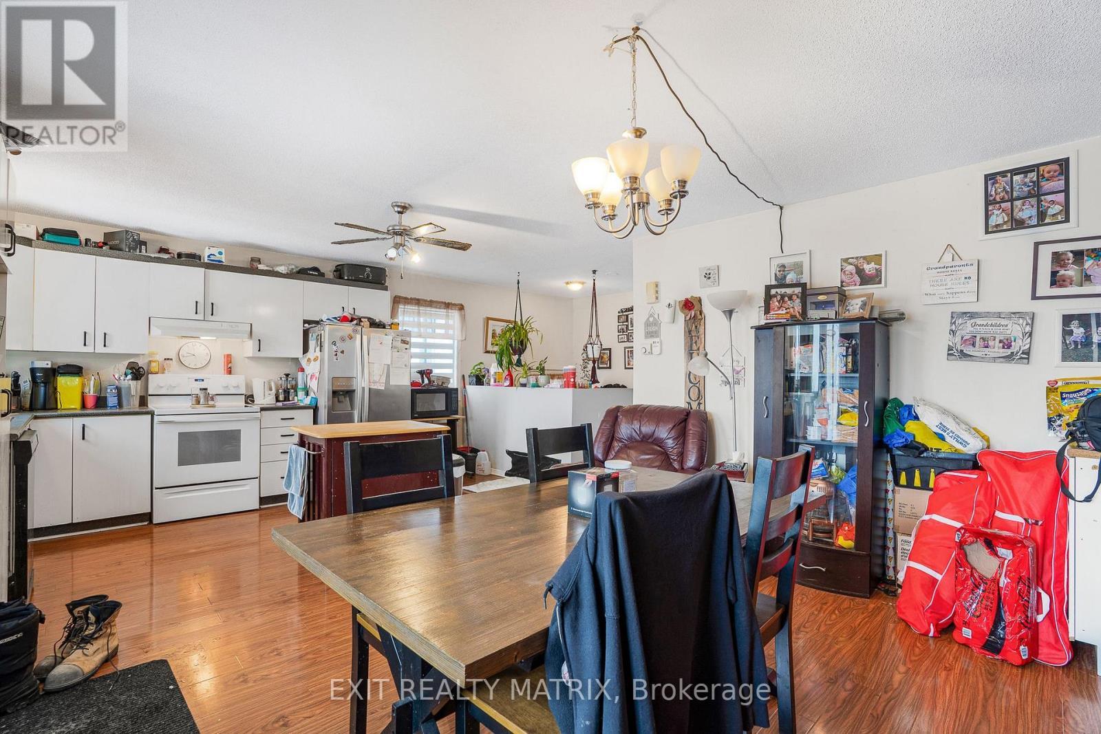 993 Jacynthe Street, Hawkesbury, ON - Indoor