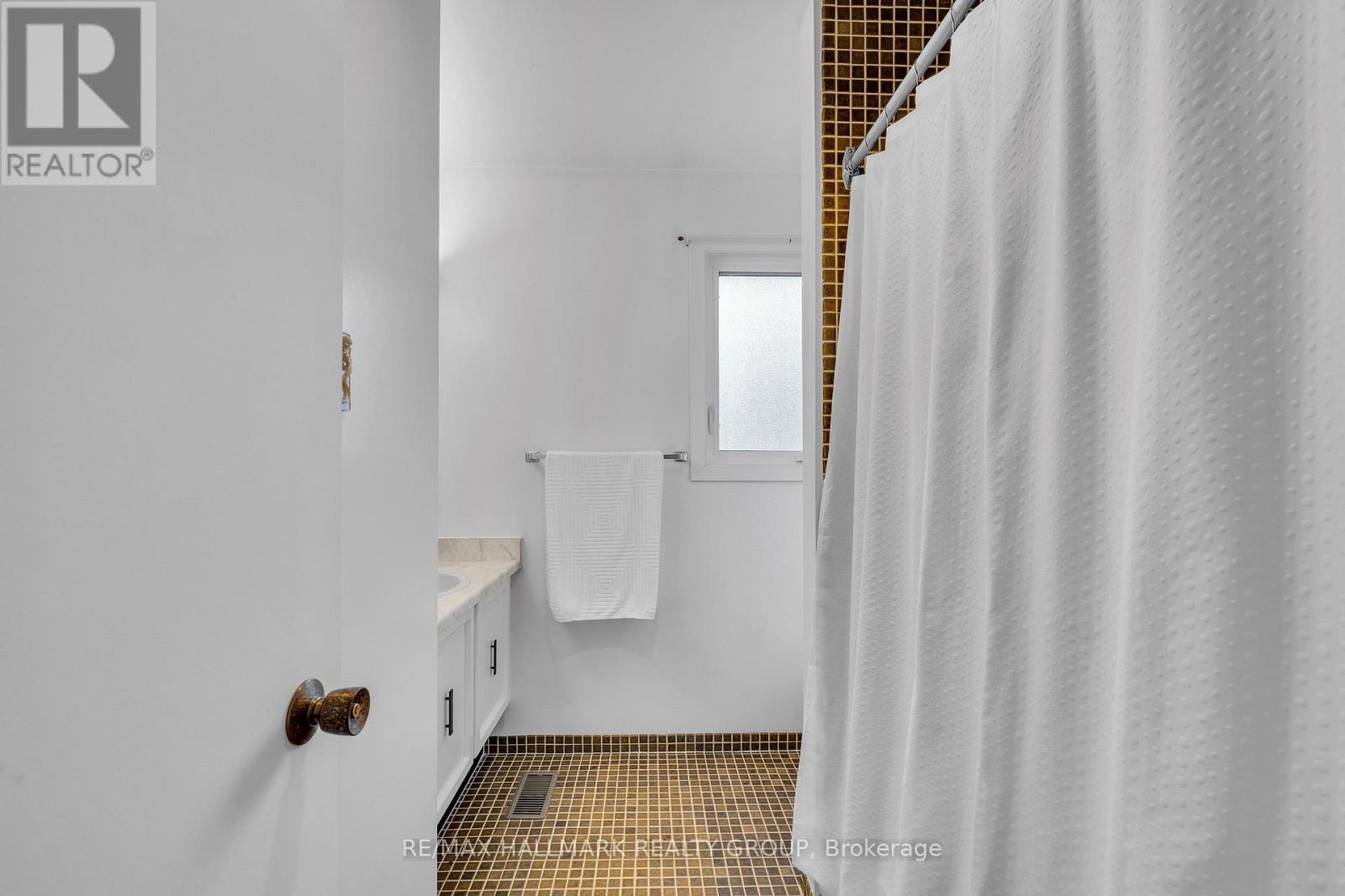 3407 Mccarthy Road, Ottawa, ON