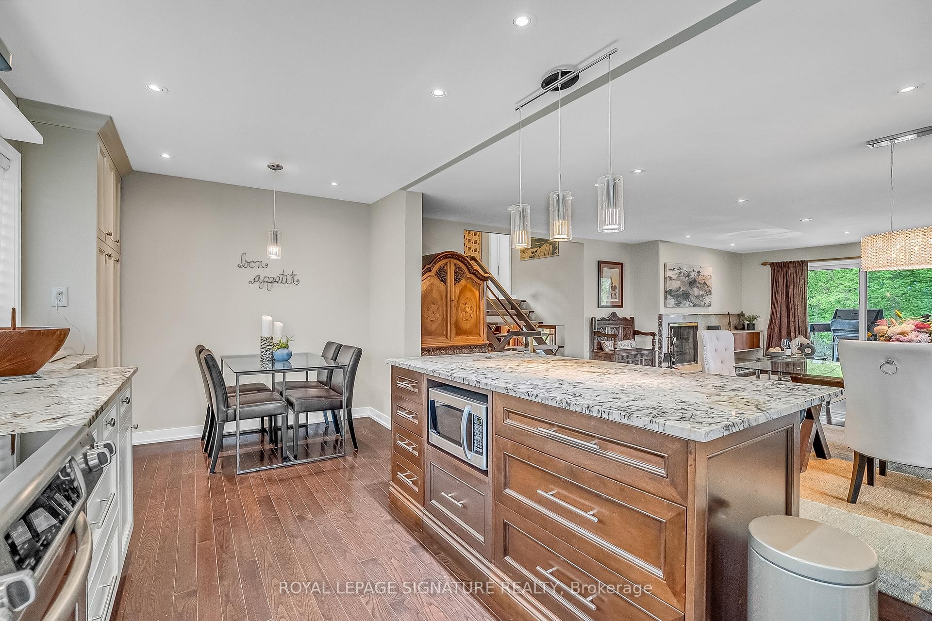 8 Silverdale Crescent, Toronto, ON - Indoor