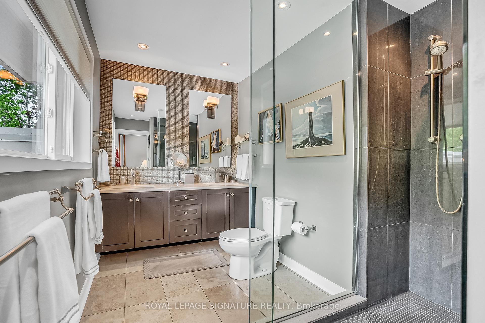 8 Silverdale Crescent, Toronto, ON - Indoor Photo Showing Bathroom
