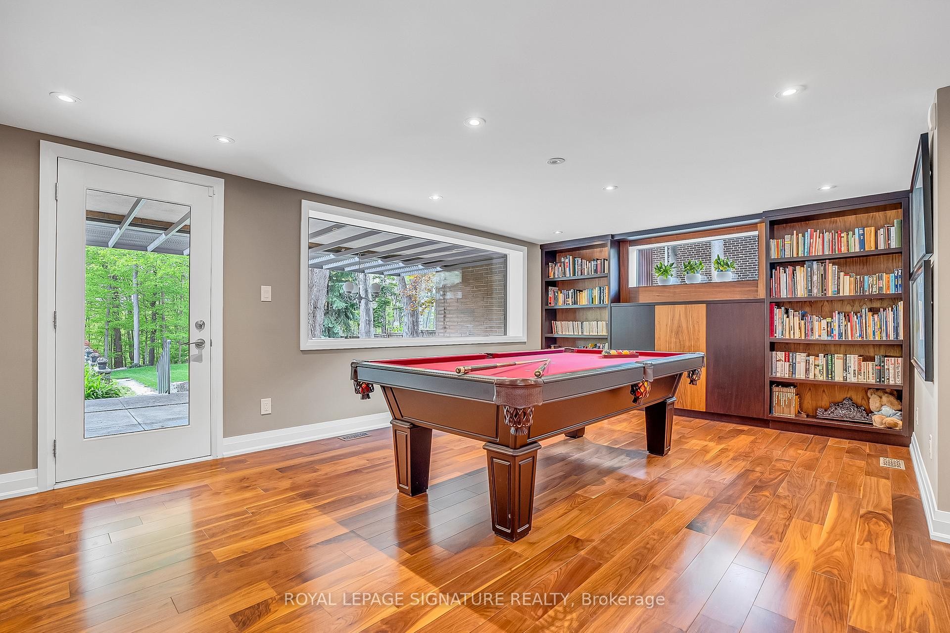 8 Silverdale Crescent, Toronto, ON - Indoor Photo Showing Other Room