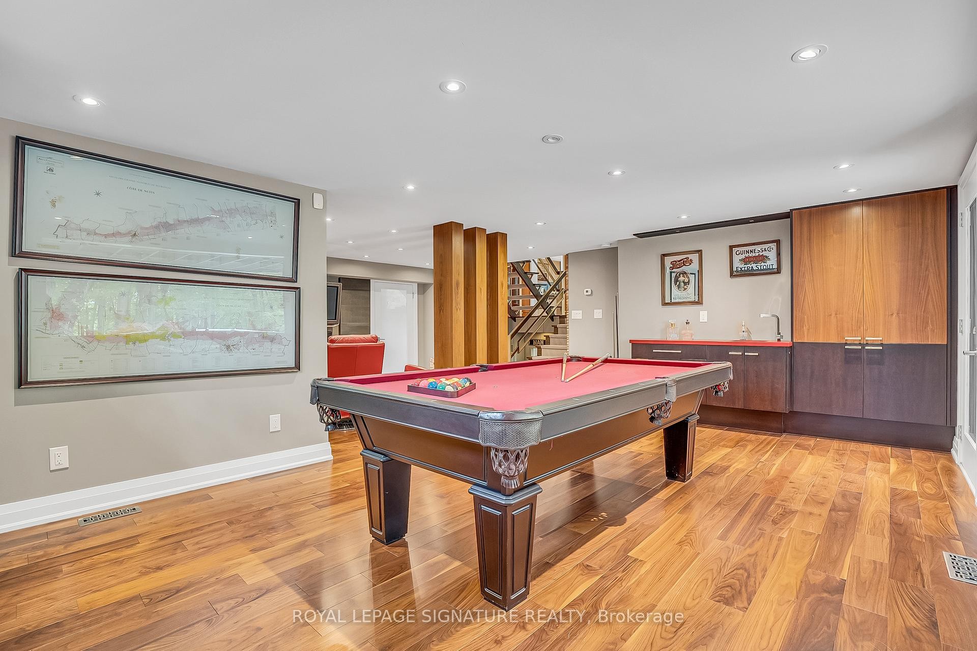 8 Silverdale Crescent, Toronto, ON - Indoor Photo Showing Other Room