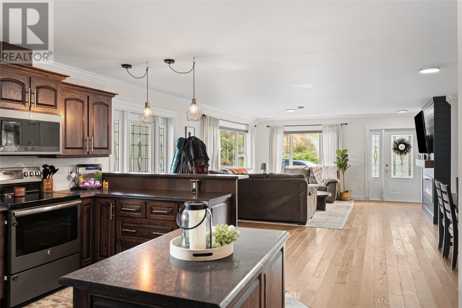 203 Marine Drive, Marystown, NL - Indoor Photo Showing Kitchen With Upgraded Kitchen