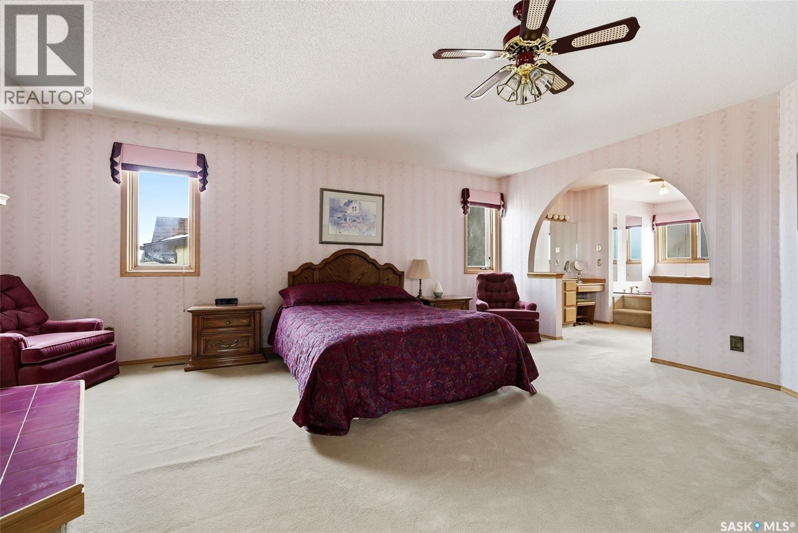 250 Prospect Crescent, Lumsden, SK - Indoor Photo Showing Bedroom
