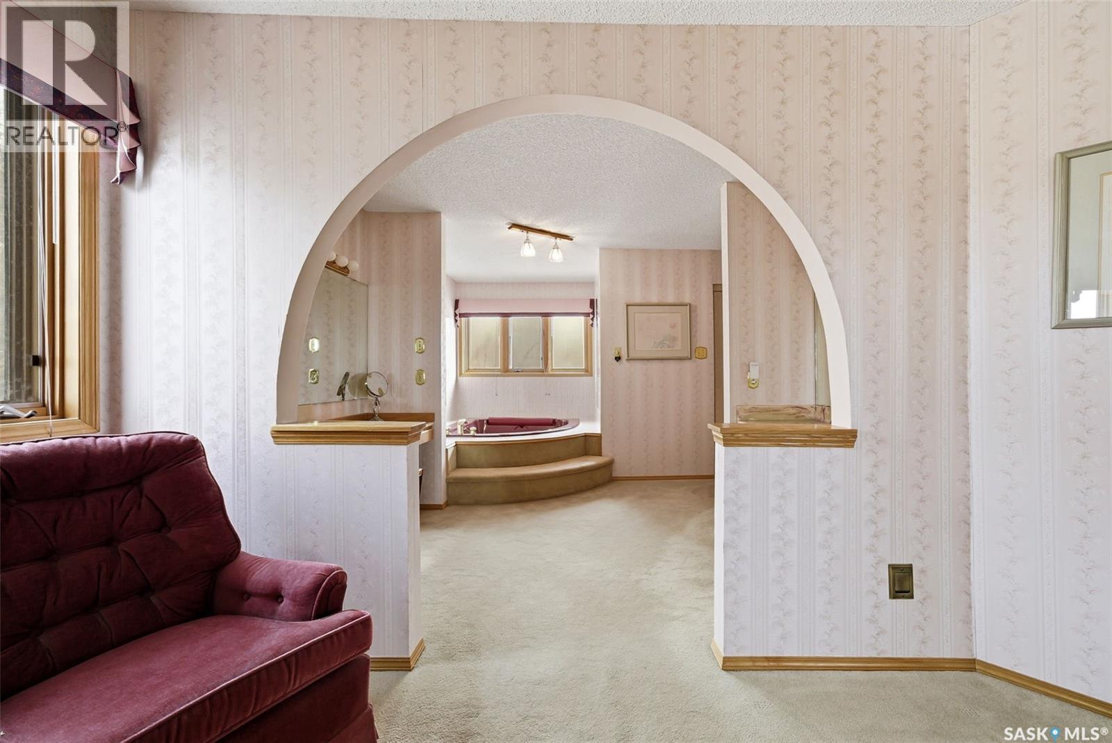 250 Prospect Crescent, Lumsden, SK - Indoor