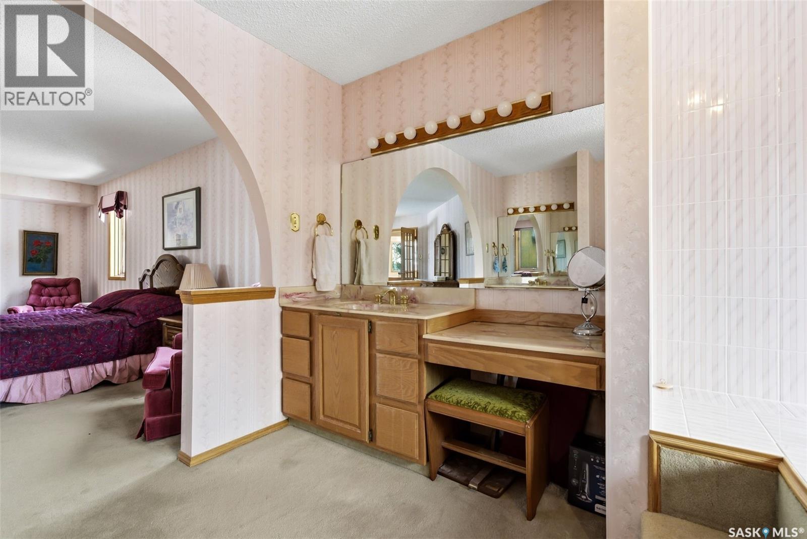 250 Prospect Crescent, Lumsden, SK - Indoor