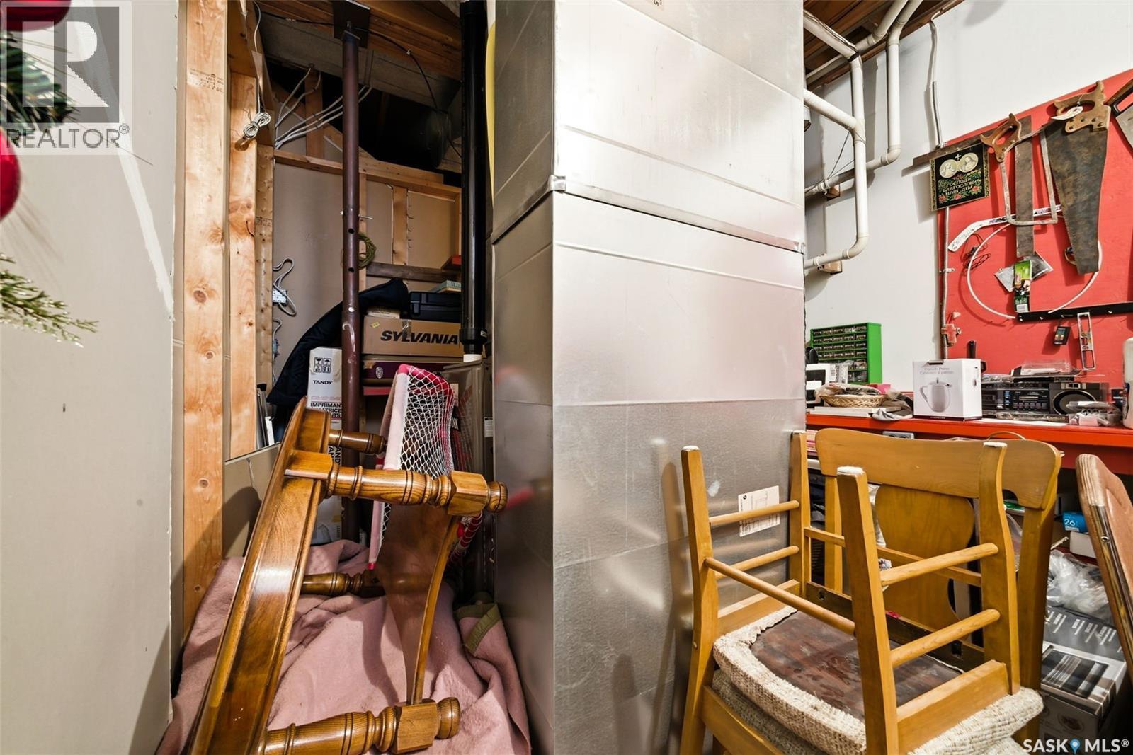 250 Prospect Crescent, Lumsden, SK - Indoor