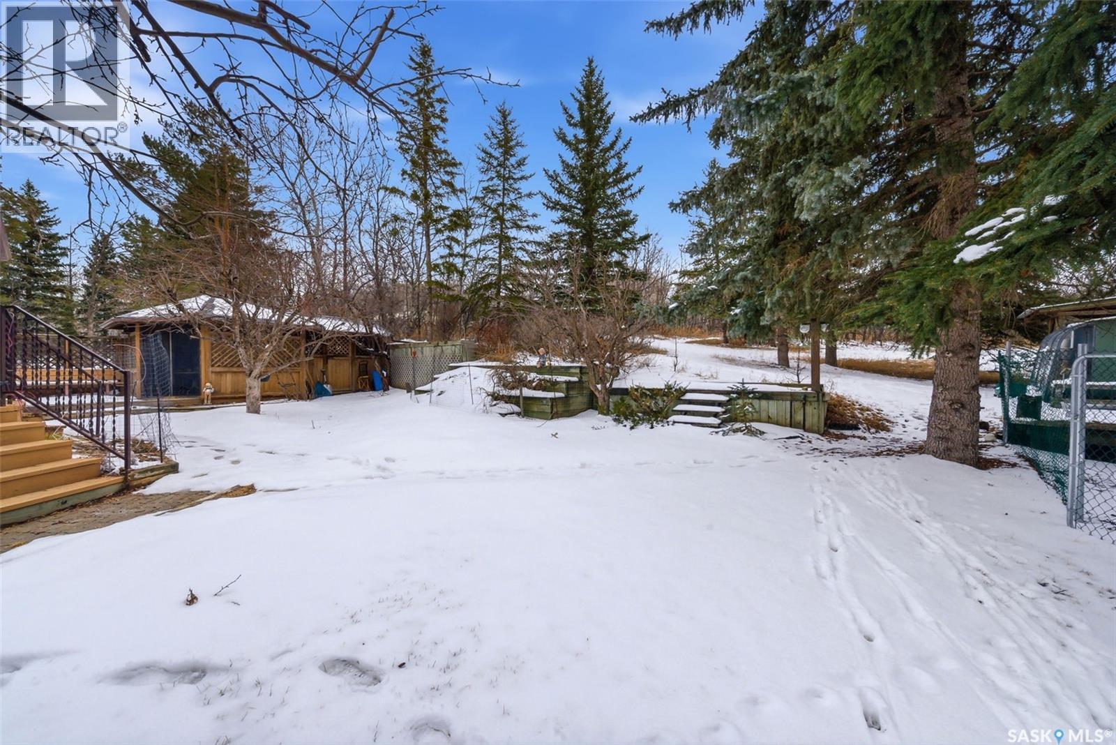 250 Prospect Crescent, Lumsden, SK - Outdoor