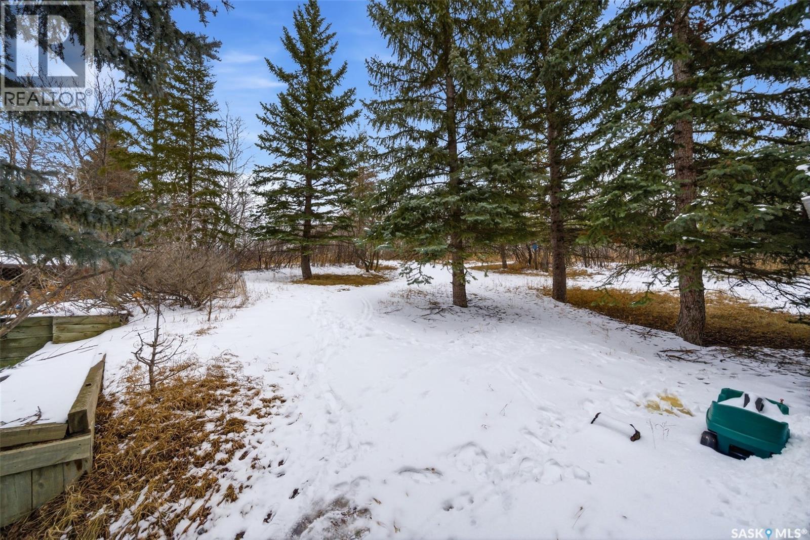 250 Prospect Crescent, Lumsden, SK - Outdoor