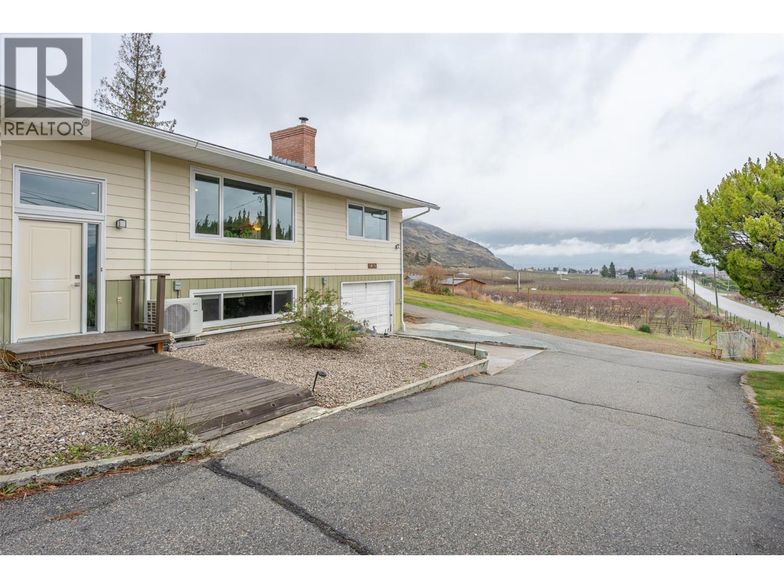 1418 Fairview Road, Oliver, BC - Outdoor