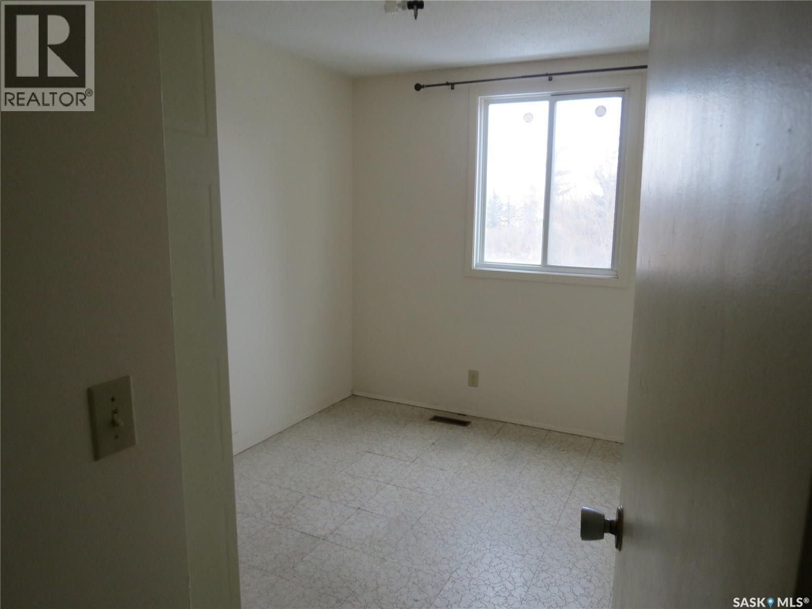 3926 Castle Road, Regina, SK - Indoor Photo Showing Other Room