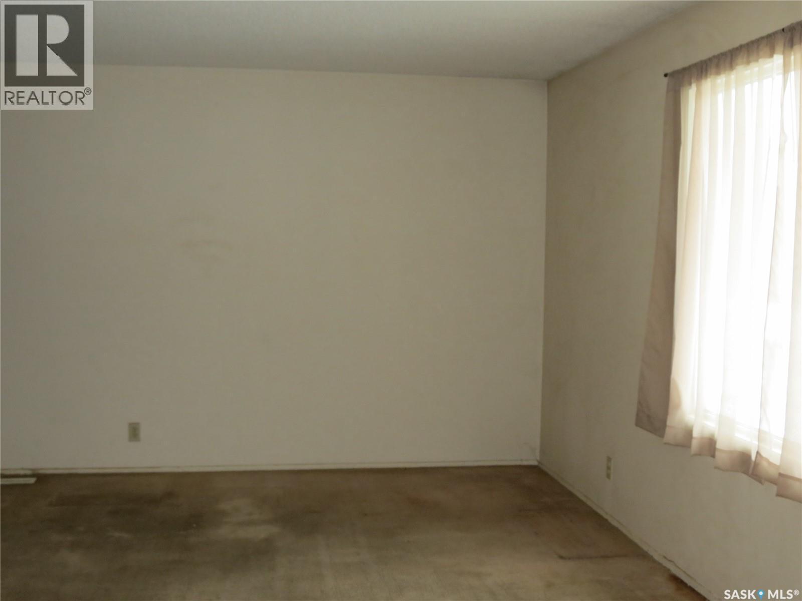 3926 Castle Road, Regina, SK - Indoor Photo Showing Other Room