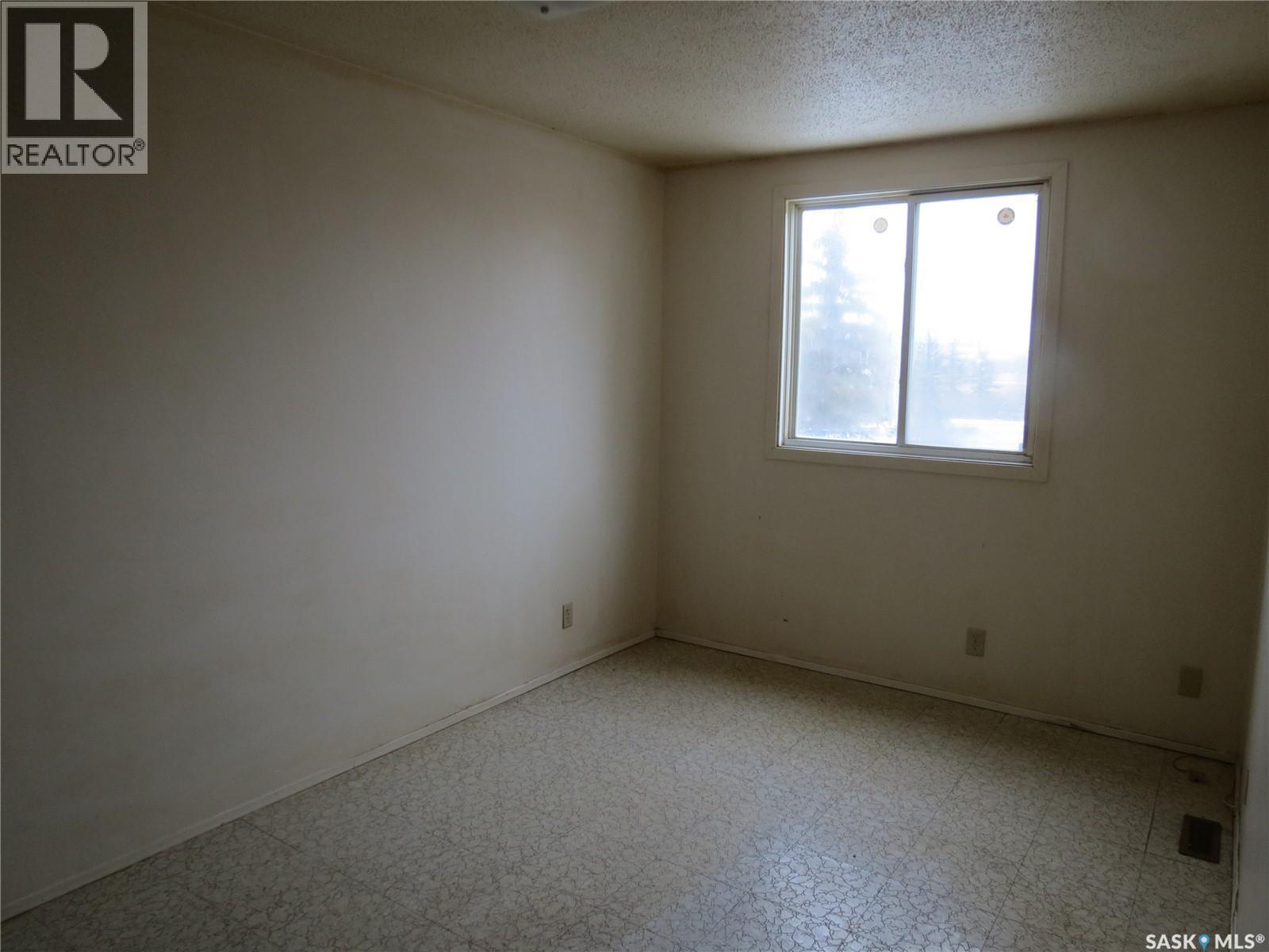 3926 Castle Road, Regina, SK - Indoor Photo Showing Other Room