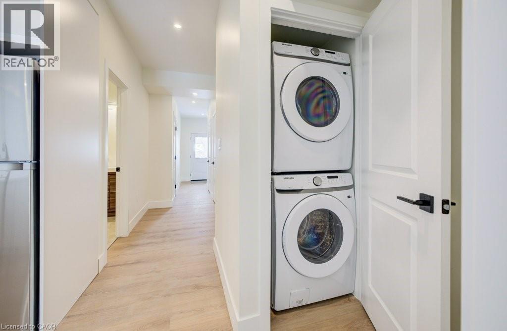19 Downey Street Unit# 2, Kitchener, ON - Indoor Photo Showing Laundry Room