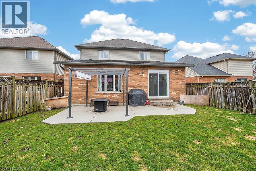 7 Etherington Crescent, Binbrook, ON - Outdoor