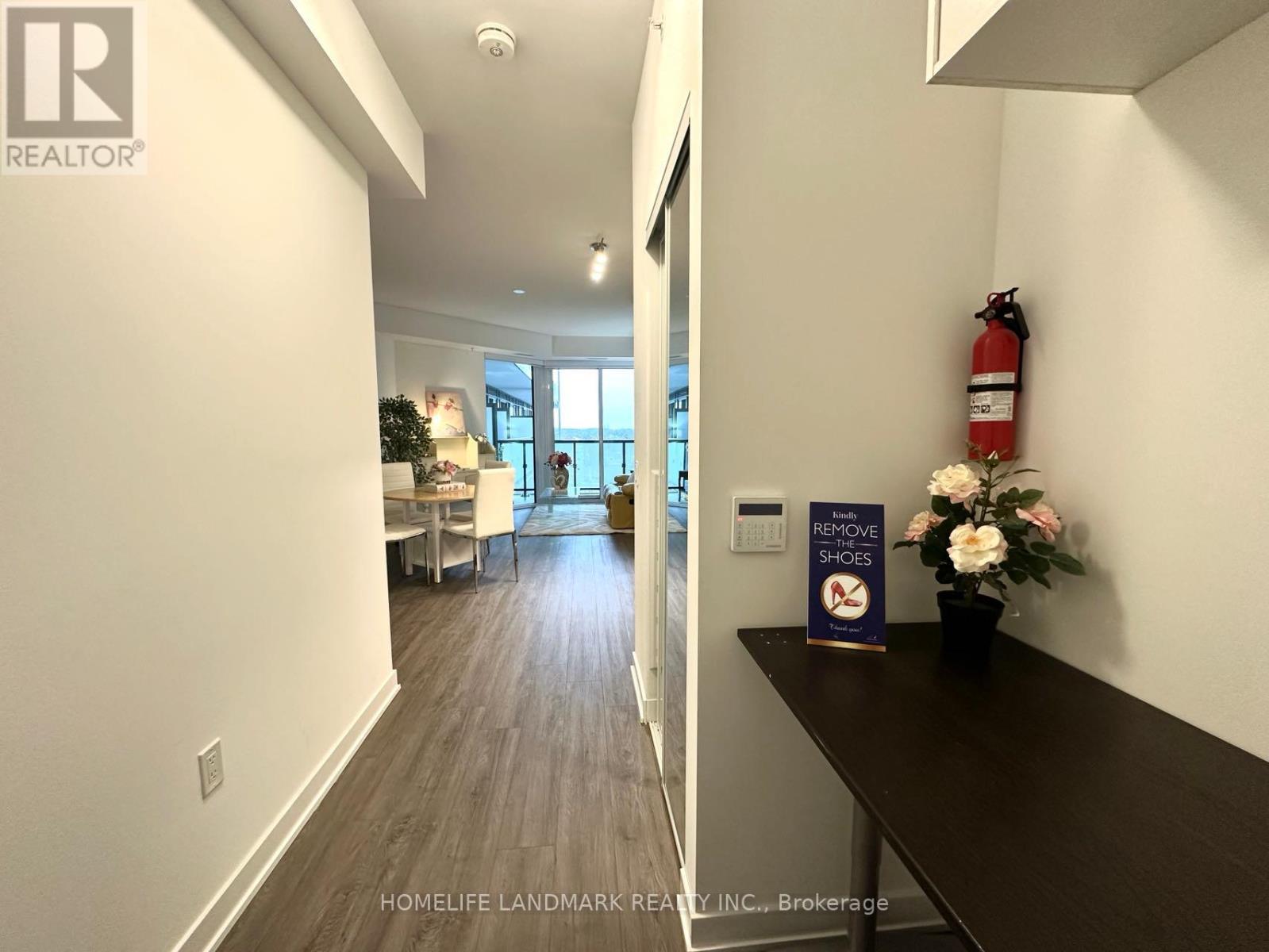 813 - 85 Oneida Crescent, Richmond Hill, ON - Indoor Photo Showing Other Room