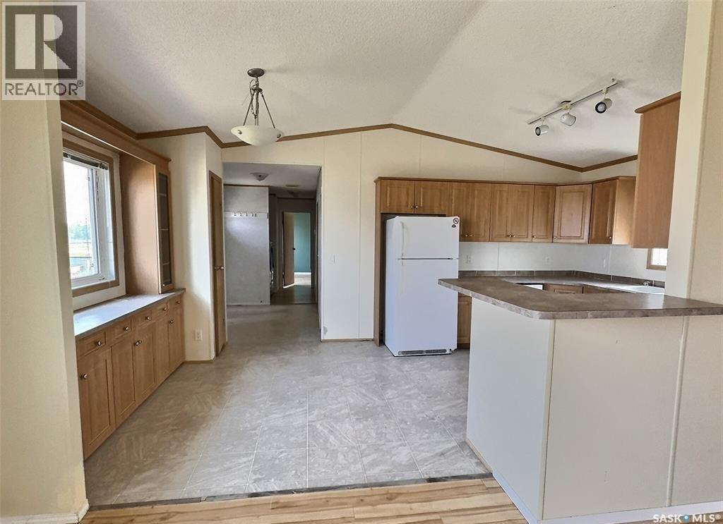 92 Foord Crescent, Macoun, SK - Indoor Photo Showing Kitchen