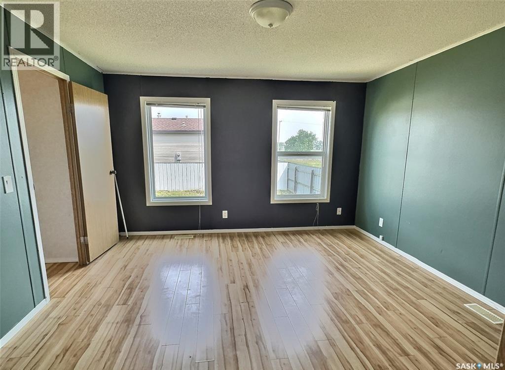 92 Foord Crescent, Macoun, SK - Indoor Photo Showing Other Room