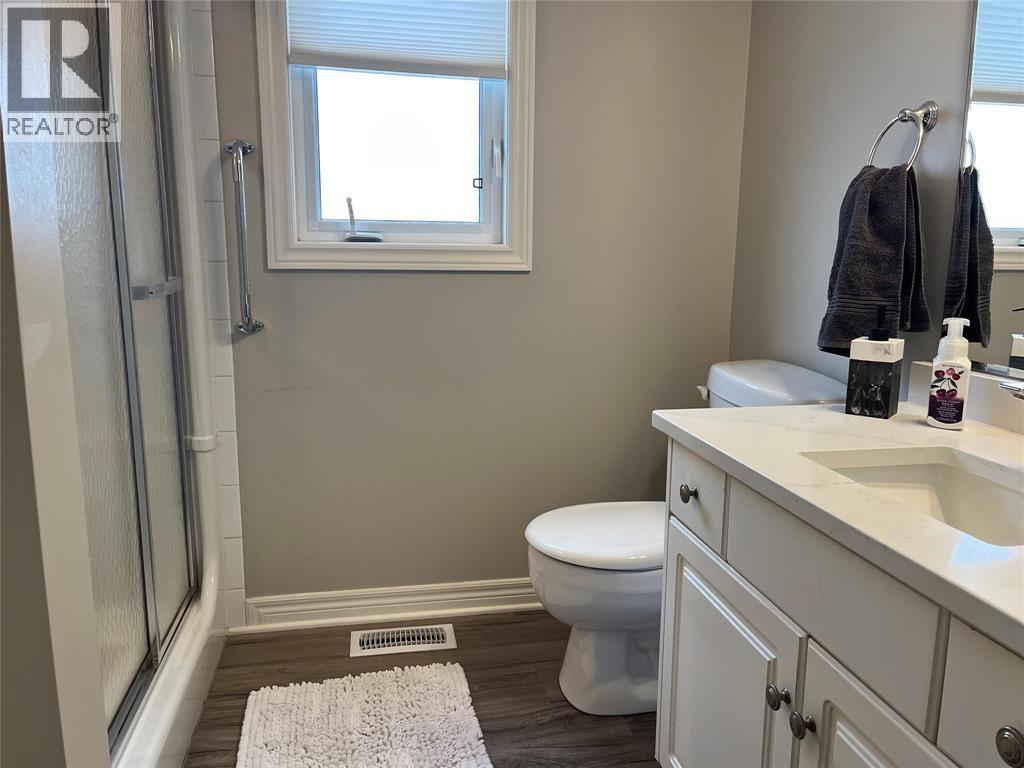 5700 Blackwell Sideroad Unit# 13, Sarnia, ON - Indoor Photo Showing Bathroom