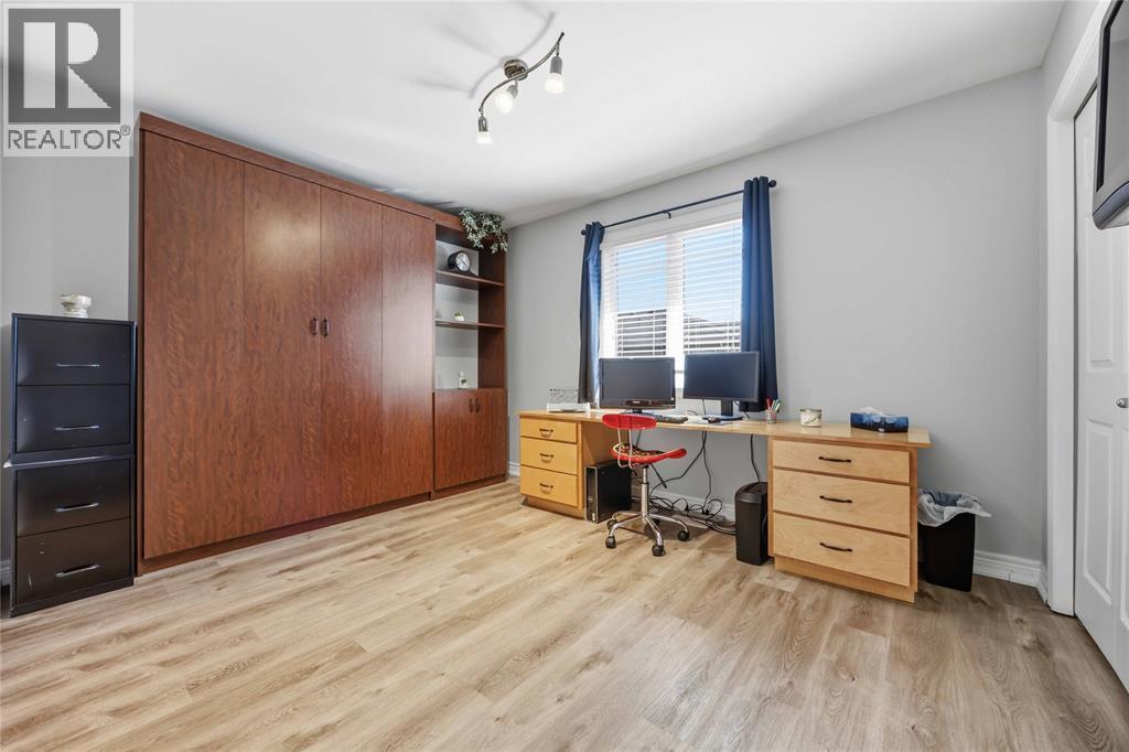 5700 Blackwell Sideroad Unit# 13, Sarnia, ON - Indoor Photo Showing Office