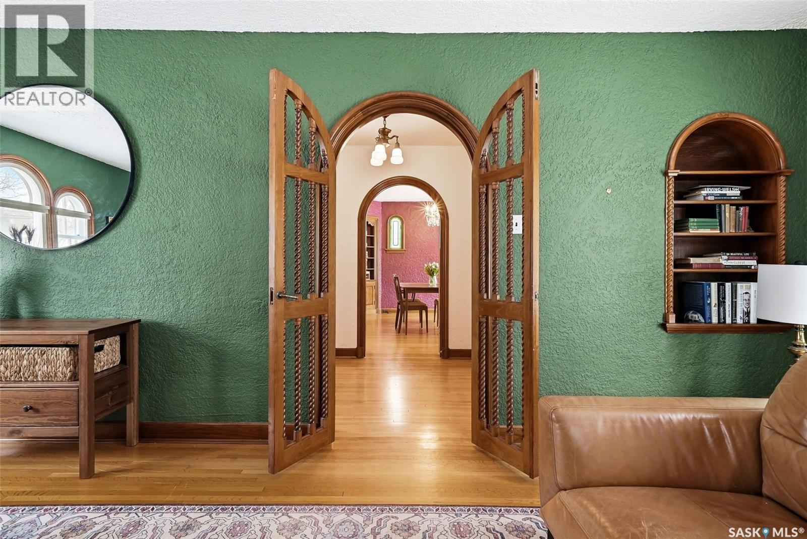 3003 Hill Avenue, Regina, SK - Indoor