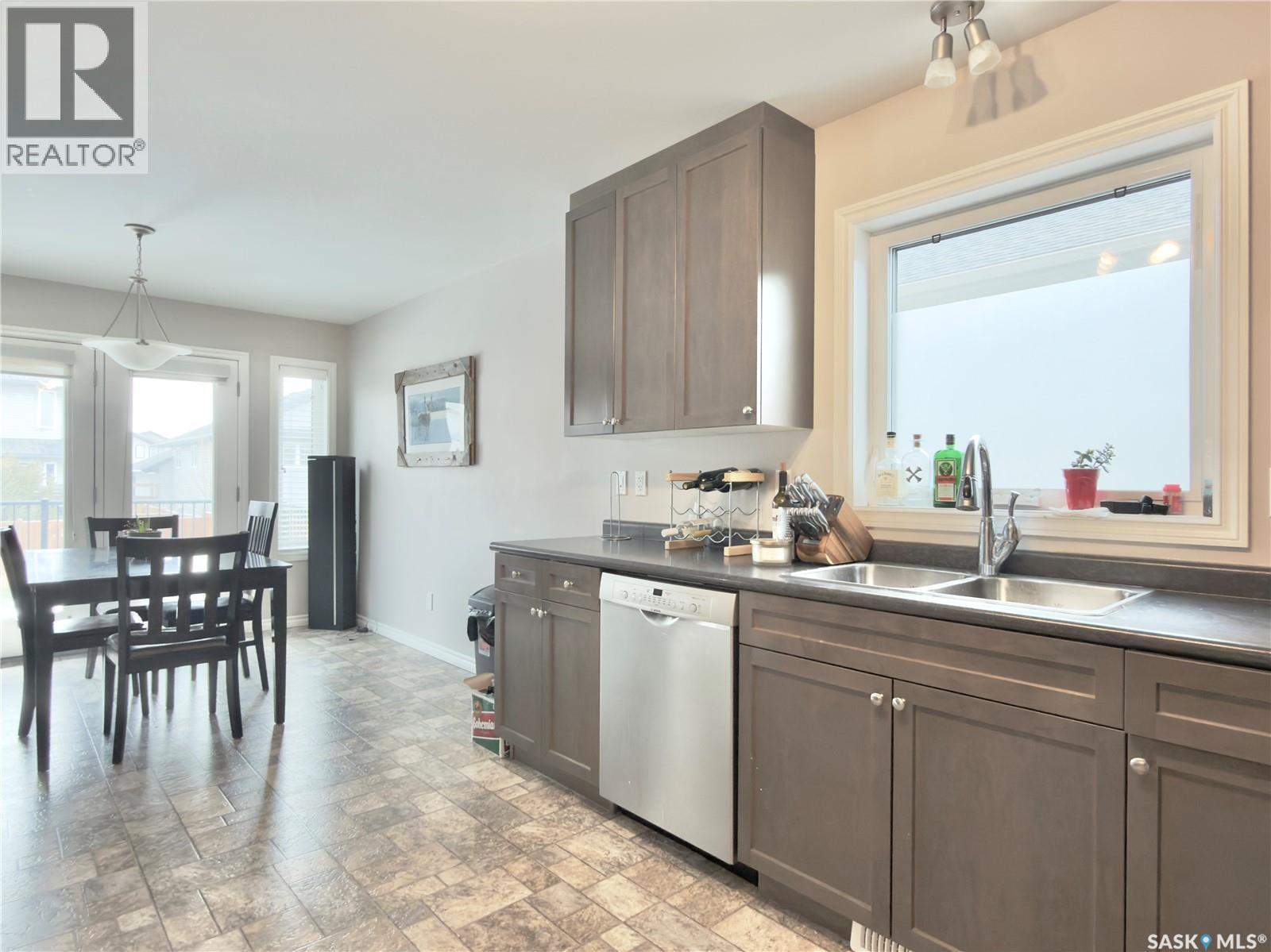 831 Korol Way, Saskatoon, SK - Indoor