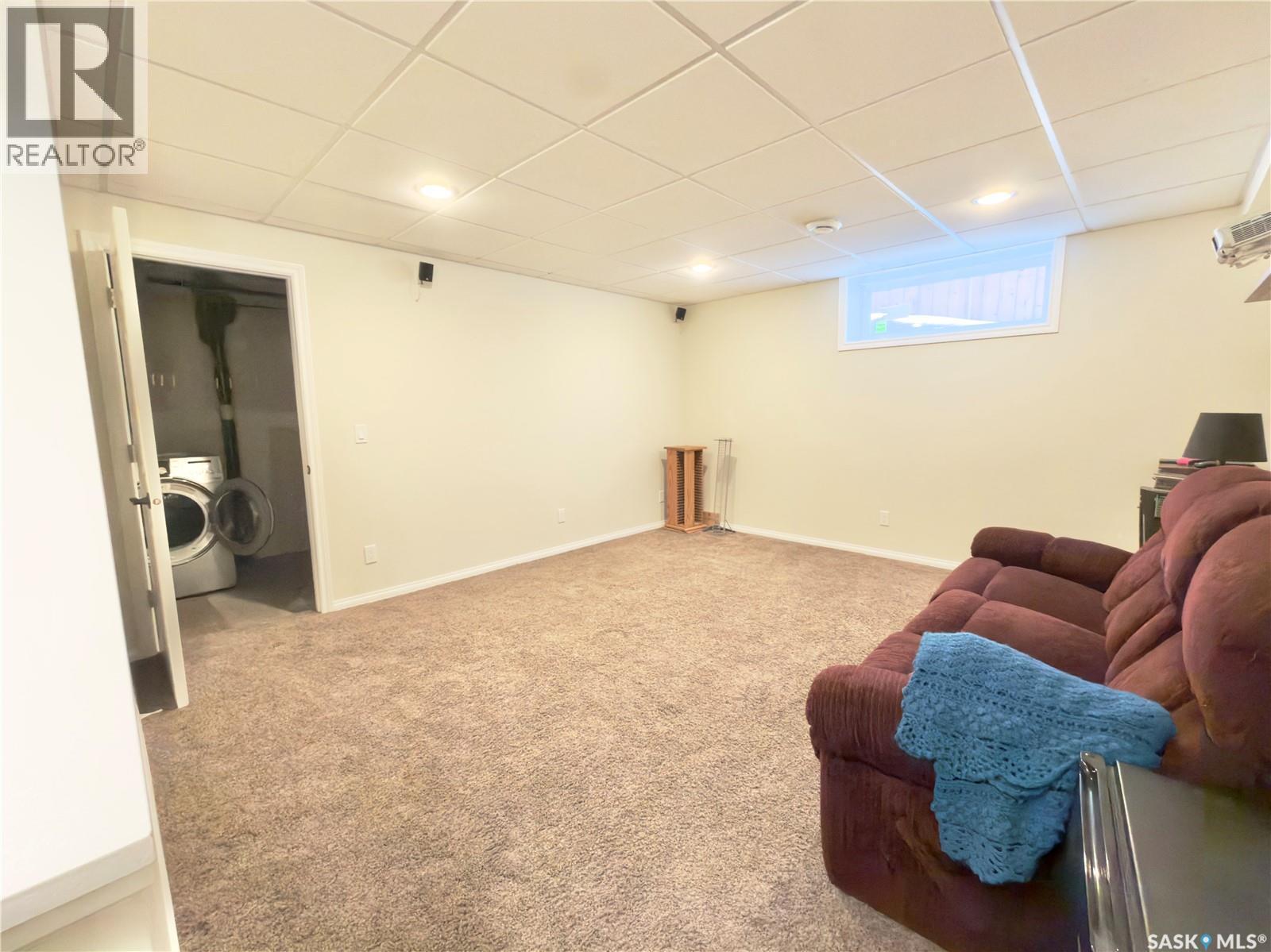 831 Korol Way, Saskatoon, SK - Indoor Photo Showing Basement