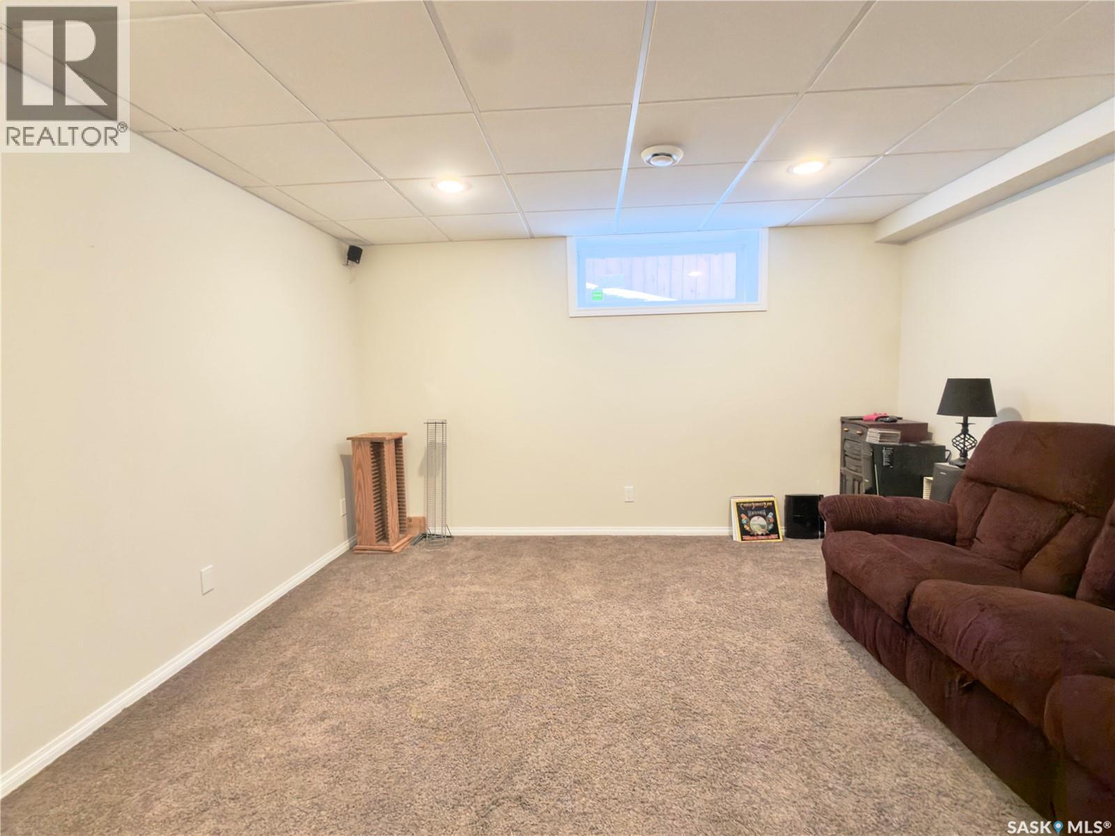 831 Korol Way, Saskatoon, SK - Indoor Photo Showing Basement