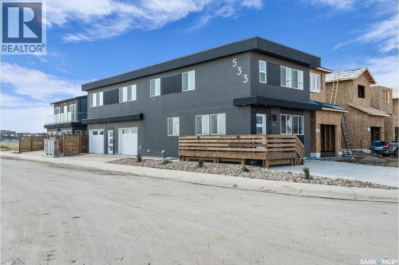 533 Sharma Crescent, Saskatoon, SK - Outdoor