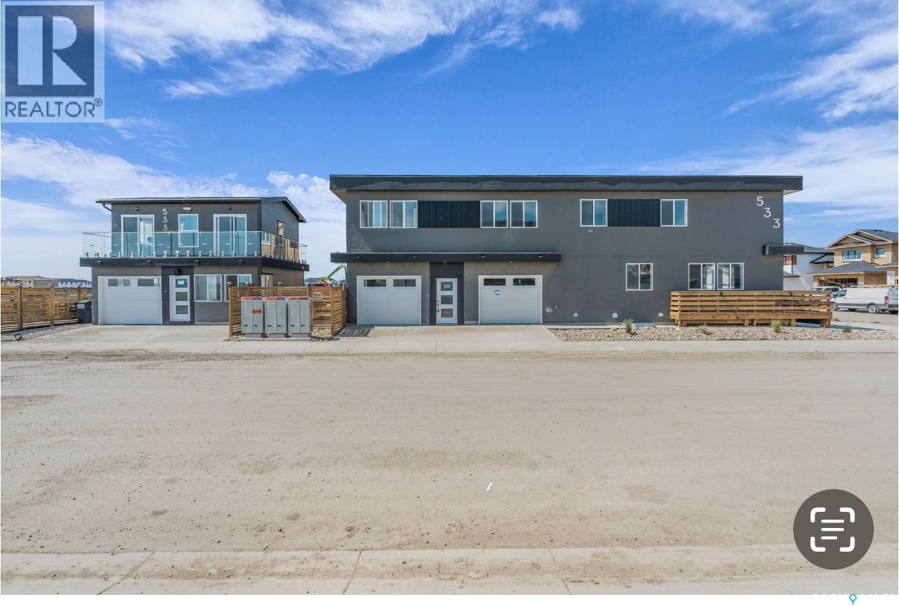 533 Sharma Crescent, Saskatoon, SK - Outdoor