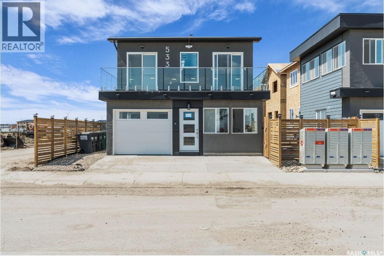 533 Sharma Crescent, Saskatoon, SK - Outdoor
