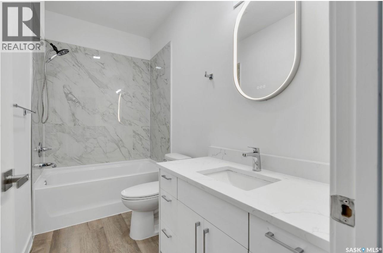 533 Sharma Crescent, Saskatoon, SK - Indoor Photo Showing Bathroom