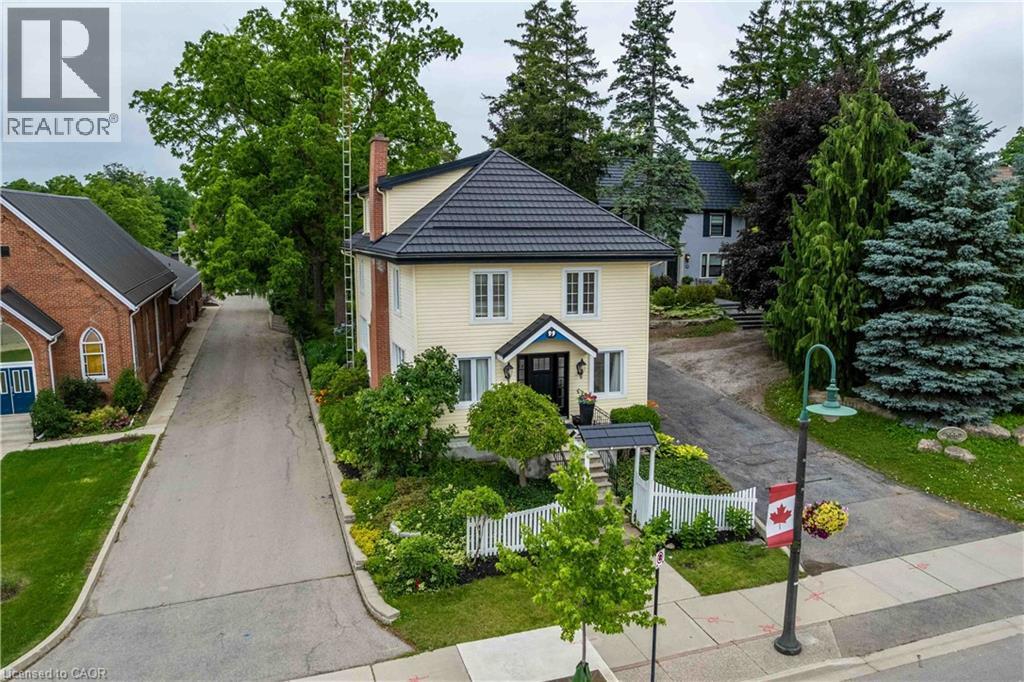 Note the shiny steel roof! - 99 Argyle Street N, Caledonia, ON - Outdoor