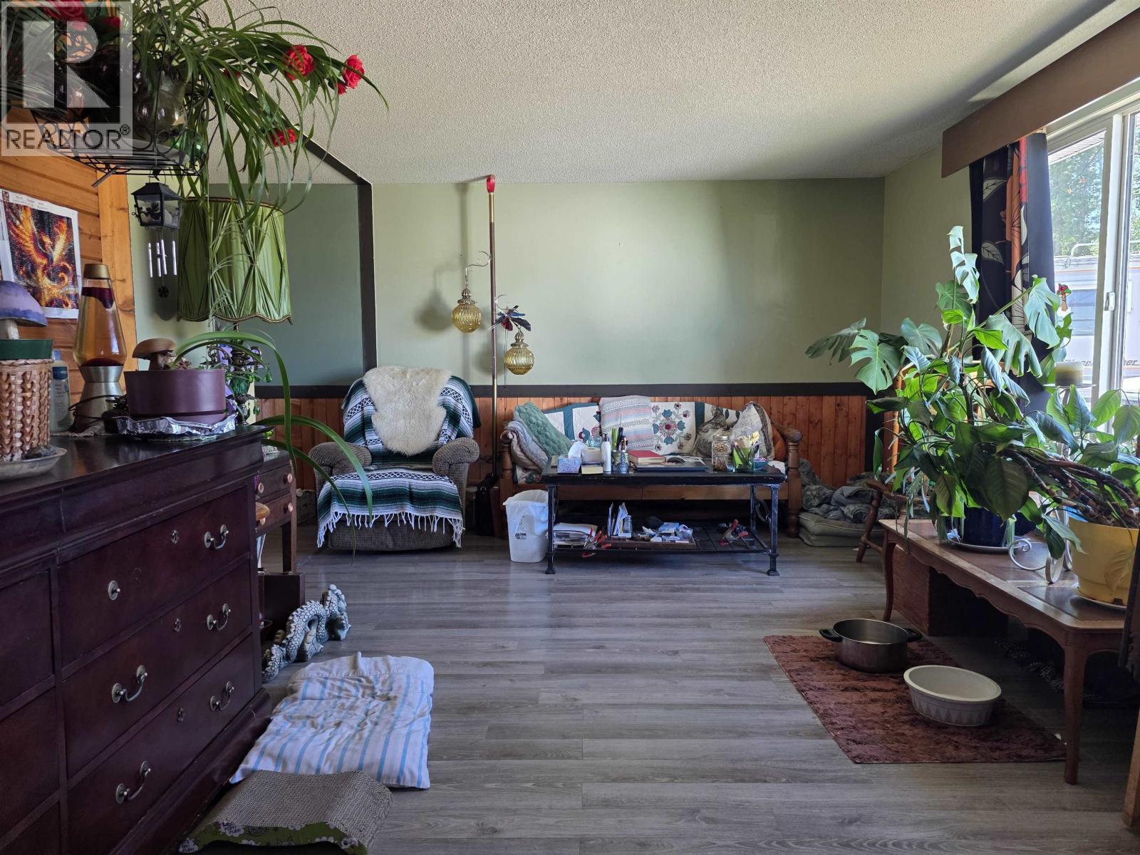 15 Harmon Crescent, Granisle, BC - Indoor Photo Showing Other Room