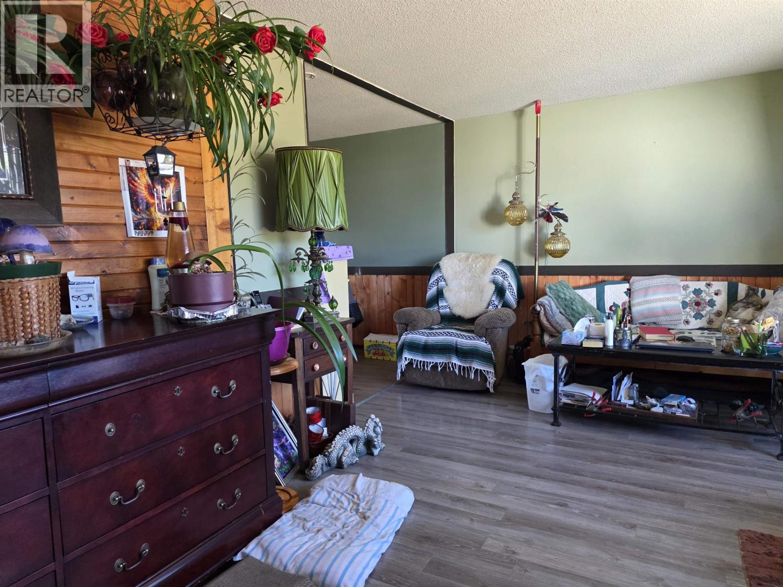 15 Harmon Crescent, Granisle, BC - Indoor