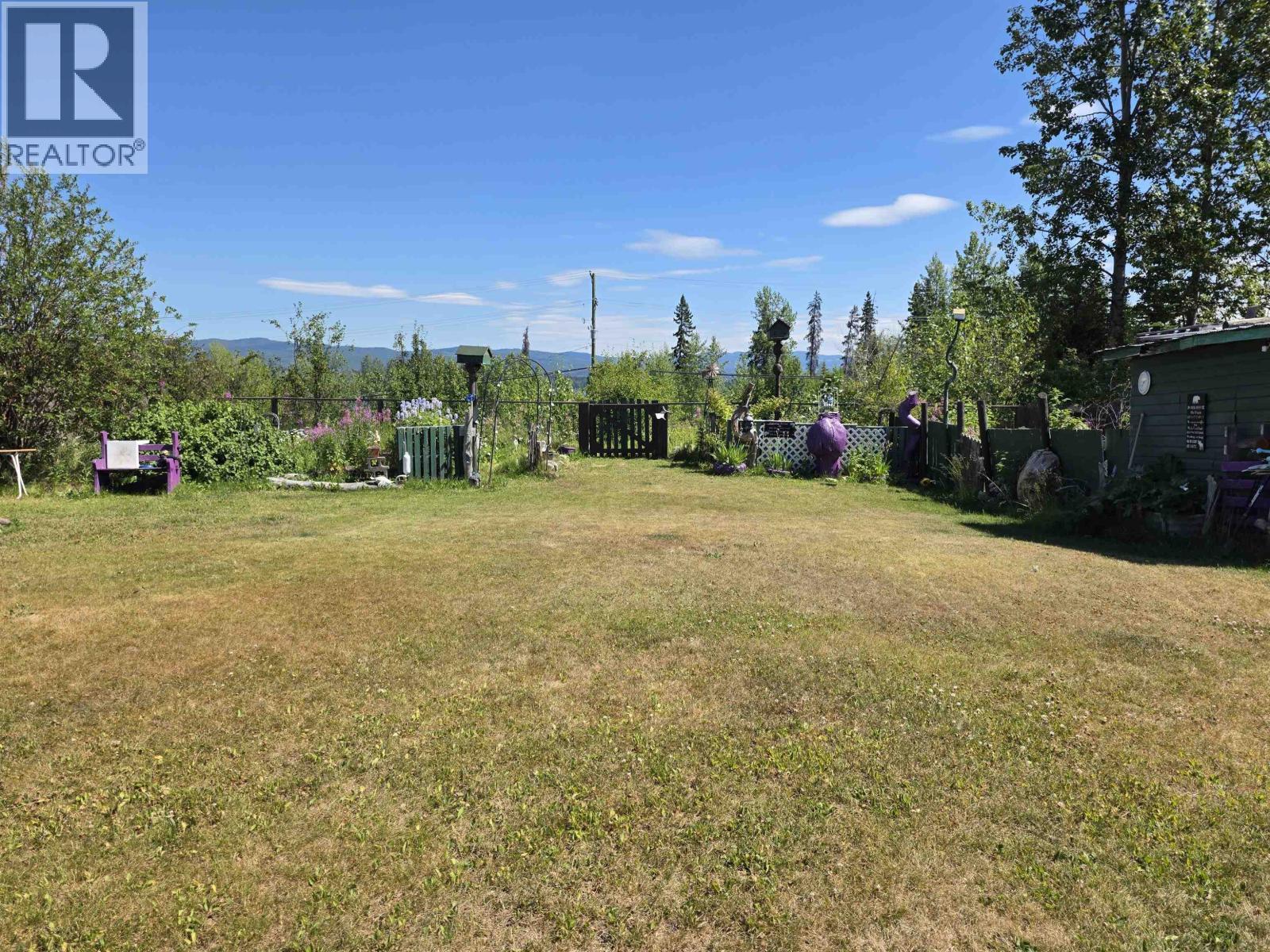 15 Harmon Crescent, Granisle, BC - Outdoor