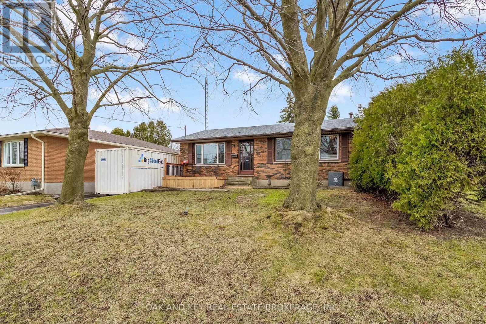 26 Sinclair Avenue, St. Thomas, ON - Outdoor