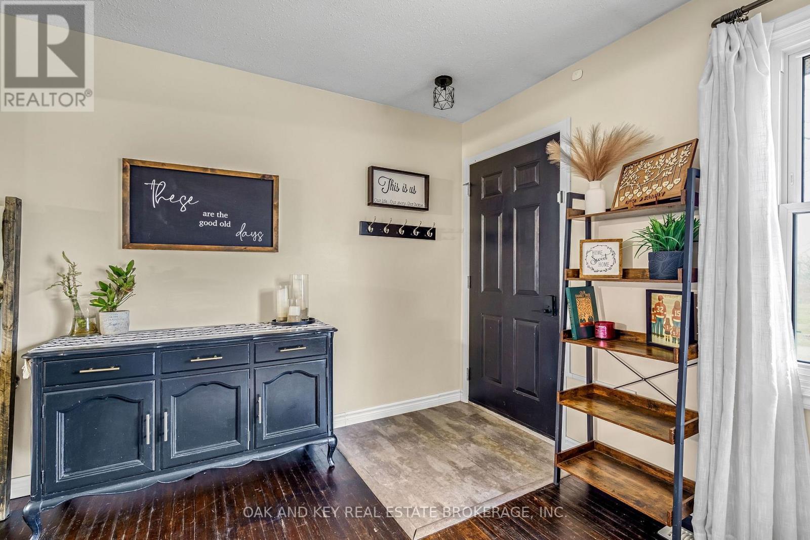 26 Sinclair Avenue, St. Thomas, ON - Indoor Photo Showing Other Room