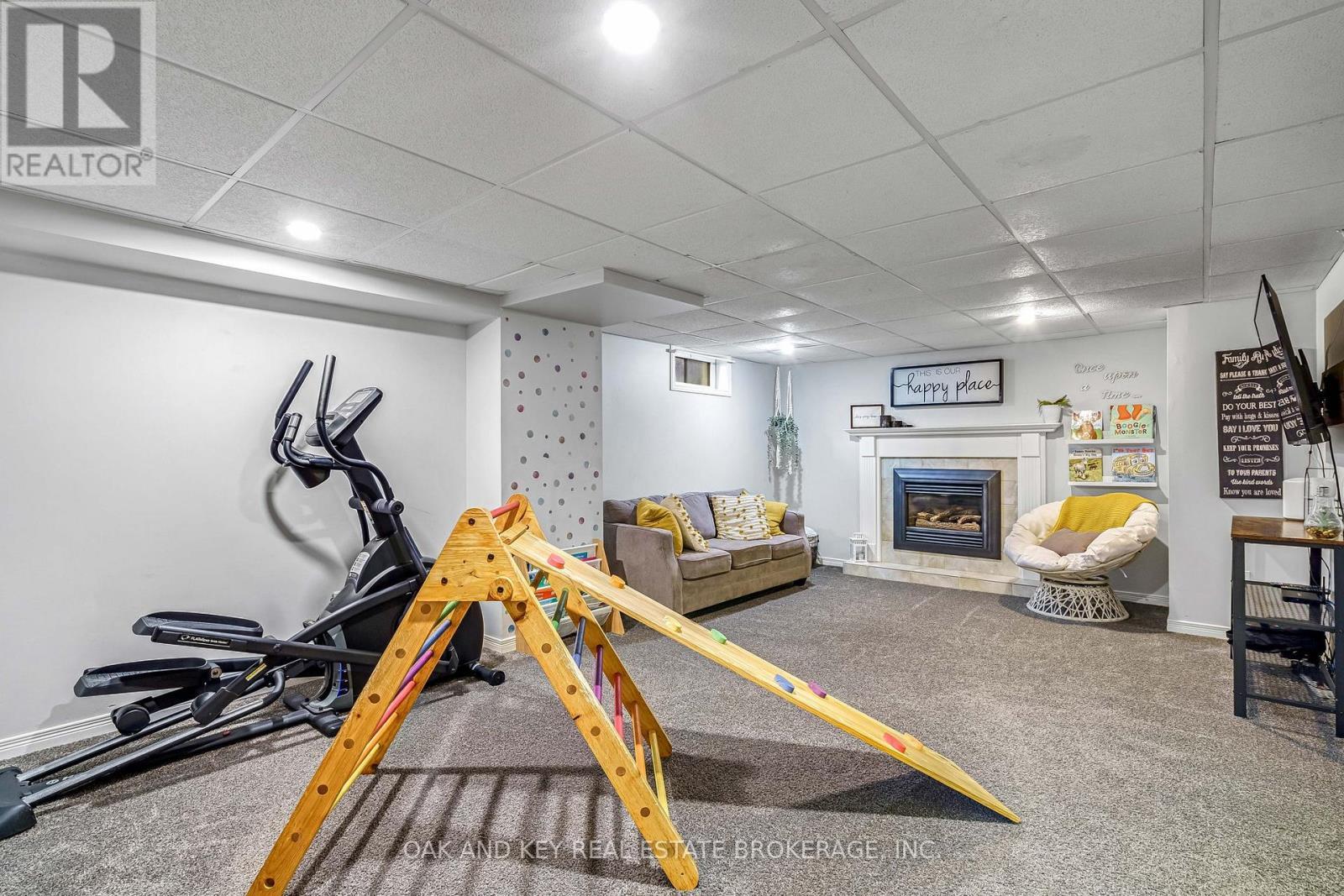 26 Sinclair Avenue, St. Thomas, ON - Indoor