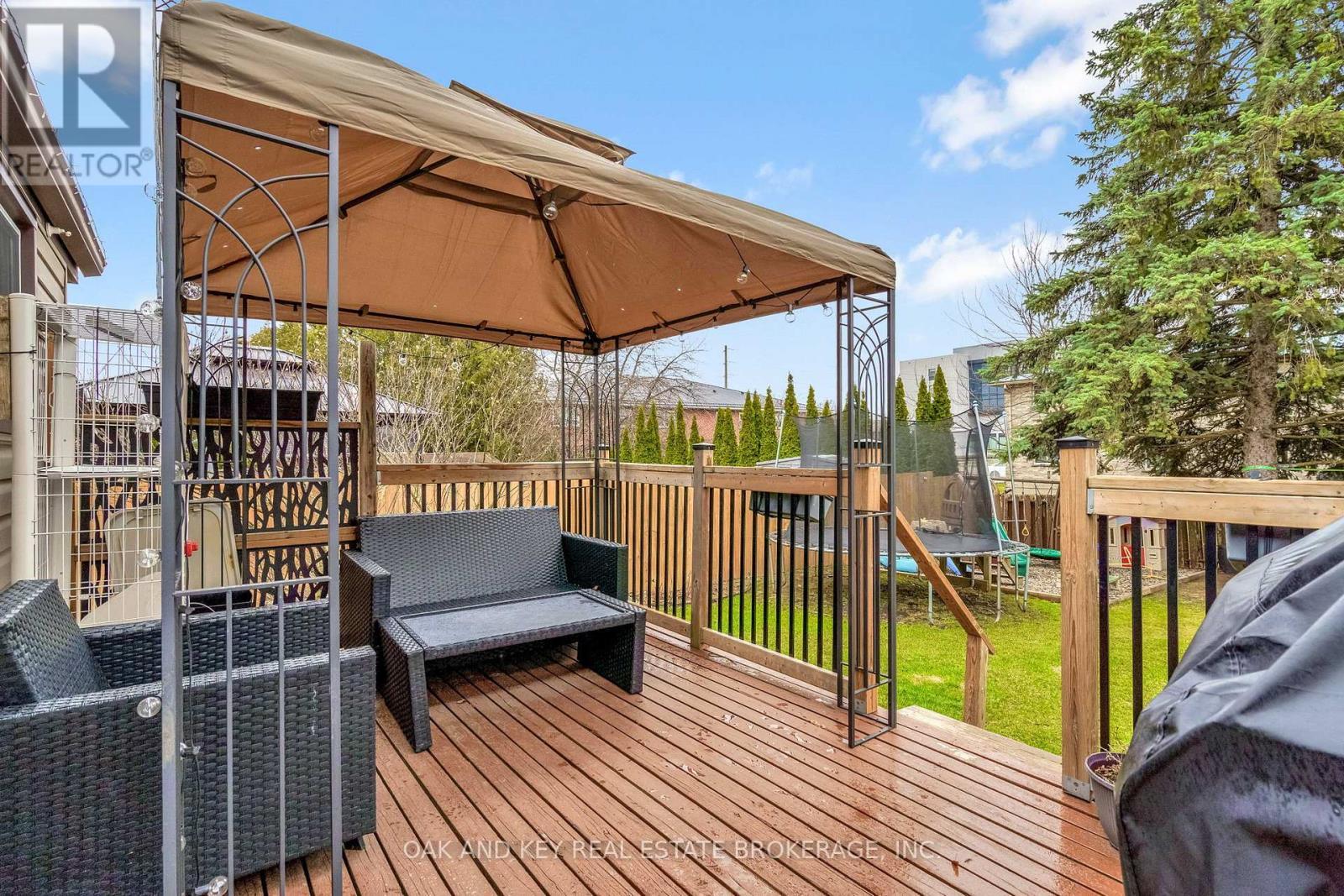 26 Sinclair Avenue, St. Thomas, ON - Outdoor With Deck Patio Veranda With Exterior