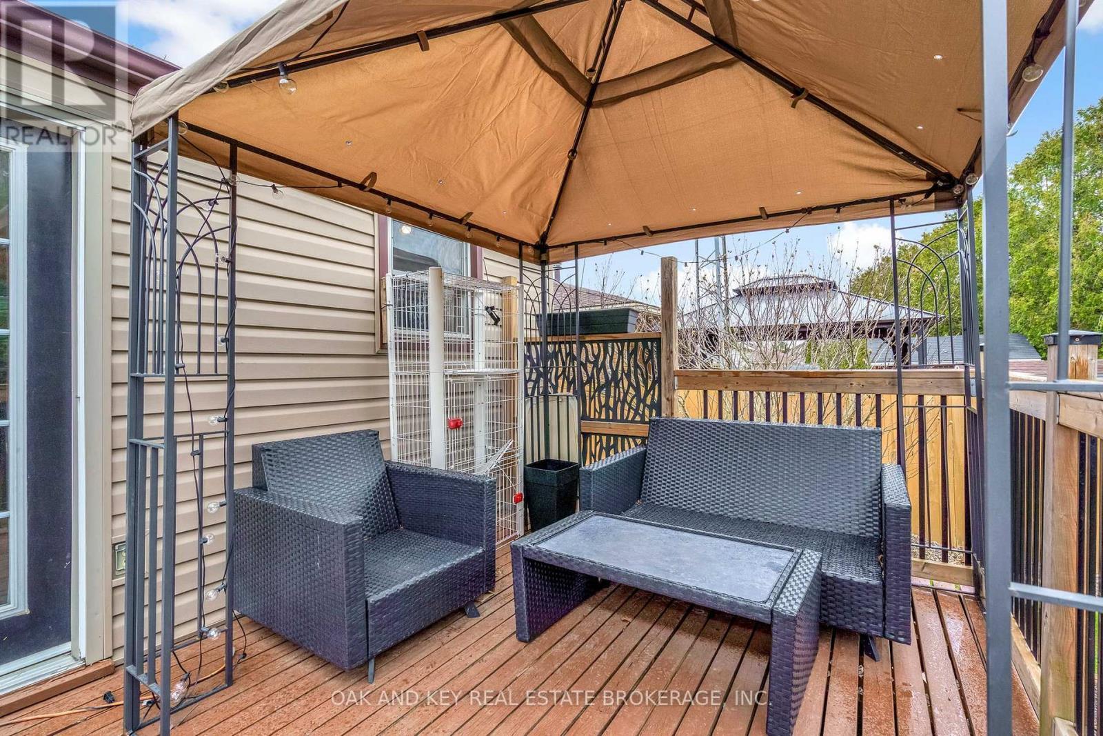 26 Sinclair Avenue, St. Thomas, ON - Outdoor With Deck Patio Veranda With Exterior