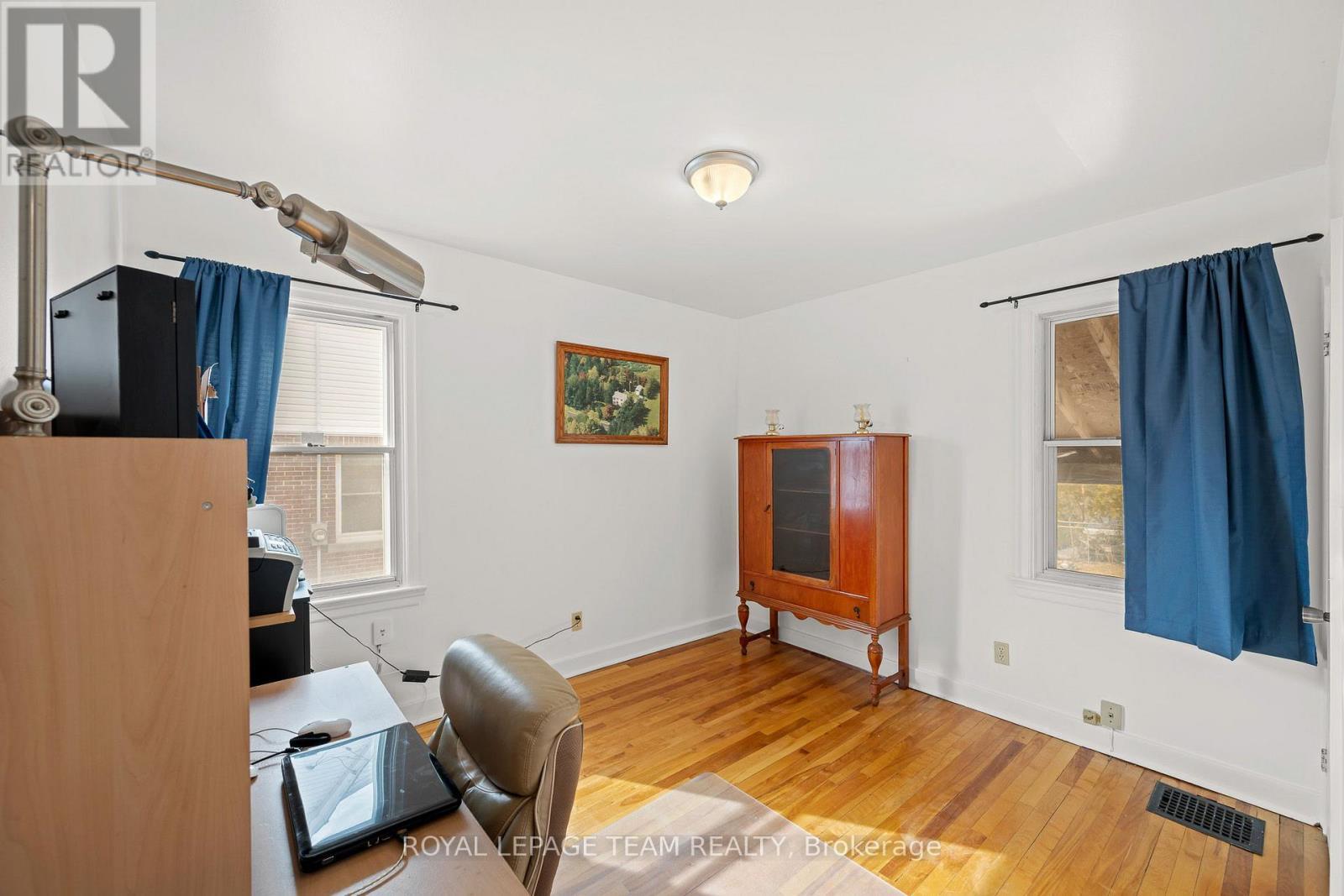 1123 Secord Avenue, Ottawa, ON - Indoor