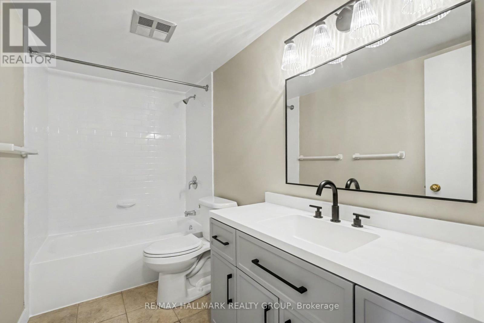 306 - 316 Savard Avenue, Ottawa, ON - Indoor Photo Showing Bathroom